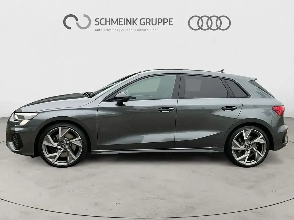 Gebraucht Audi S3 Ambiente 310 PS (228 kW) 2023 Daytonagrau perleffekt (metallic) Limousine