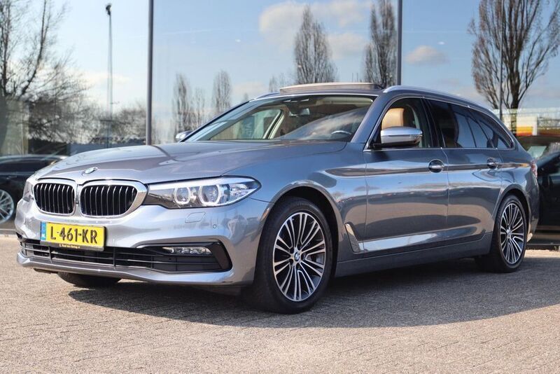 Grau Gebraucht 2017 BMW 540 Executive Kombi | 25.323 € (Fairer Preis) - Bild 1/4