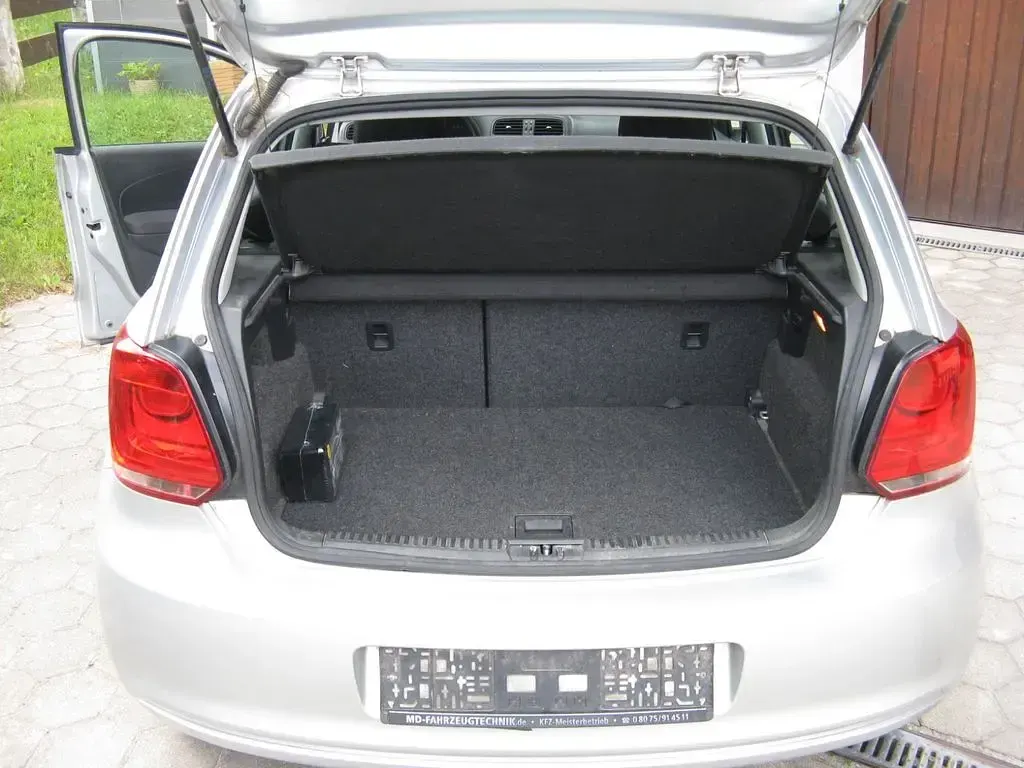 Gebraucht VW Polo Trendline 60 PS (44 kW) 2010 Silber Kleinwagen