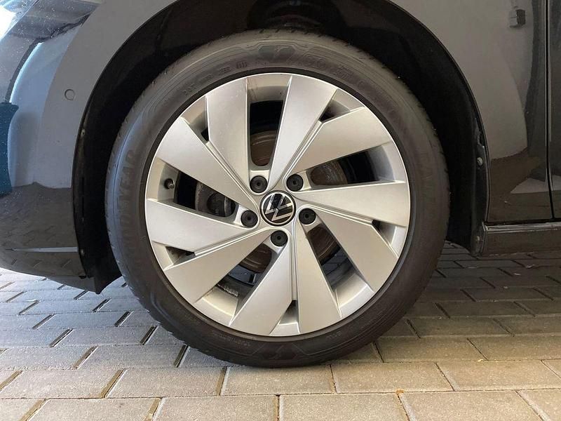 Gebraucht VW Golf VIII Style 131 PS (96 kW) 2022 Schwarz Limousine