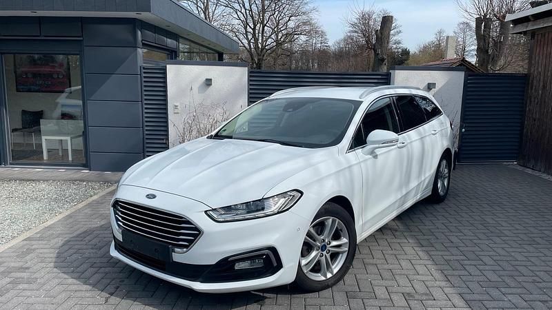 Gebraucht Ford Mondeo Titanium 190 PS (139 kW) 2019 Weiß Kombi