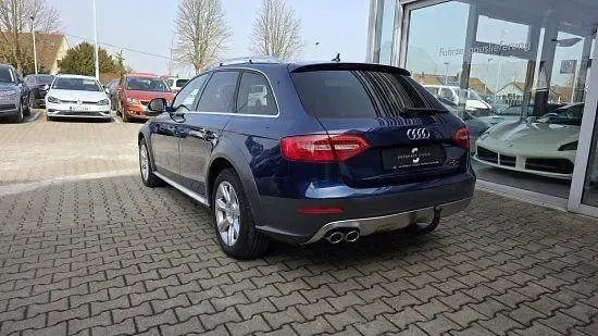 Używany Audi A4 Allroad Advanced 150 KM (110 kW) 2015 Niebieski Kombi