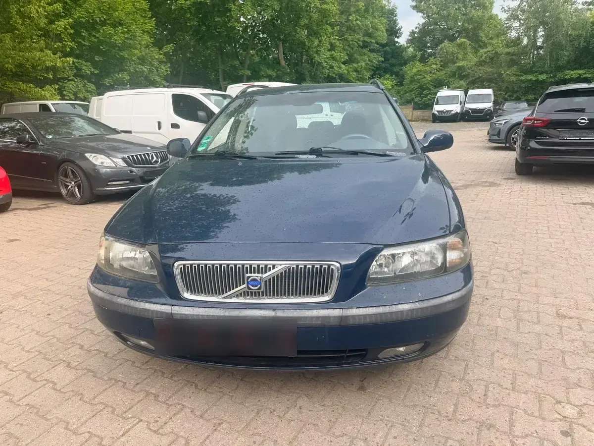 Gebraucht Volvo V70 140 PS (102 kW) 2003 Blau Kombi