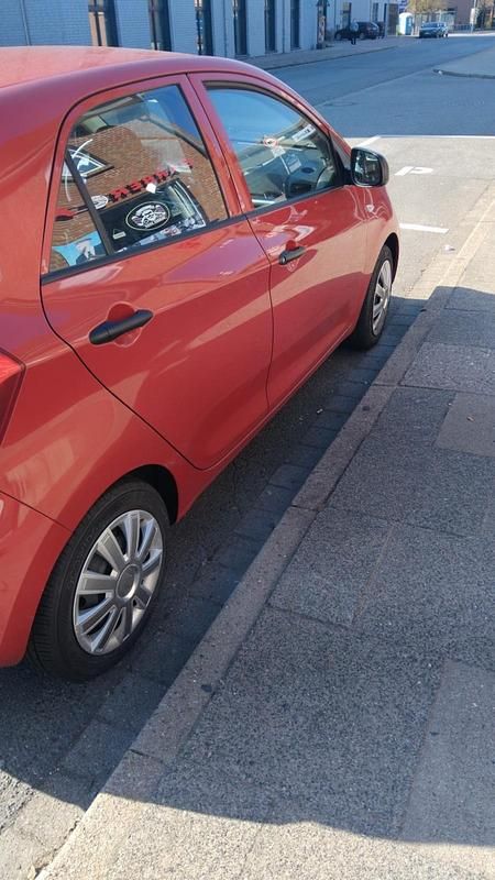 Gebraucht Kia Picanto 69 PS (50 kW) 2012 Rot Kleinwagen