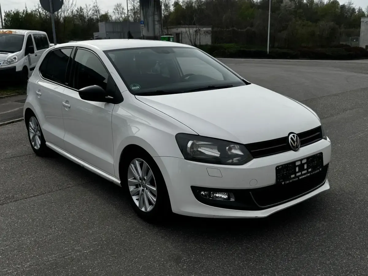 Używany VW Polo Style 86 KM (63 kW) 2012 Biały Hatchback