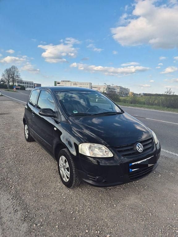Second-hand VW Fox 55 CP (40 kW) 2006 Negru Hatchback