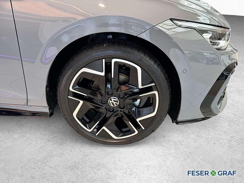 Neu VW Golf VIII R-line 150 PS (110 kW) 2026 Mondsteingrau Limousine