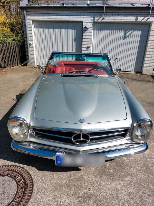 Silber Gebraucht 1964 Mercedes 230 Cabrio | 78.000 € - Bild 1/4