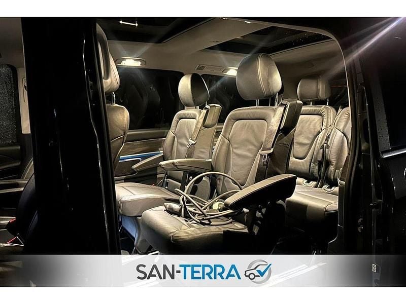 Gebraucht Mercedes EQV300 Avantgarde 150 kW (204 PS) 2021 Grau Van / Kleinbus