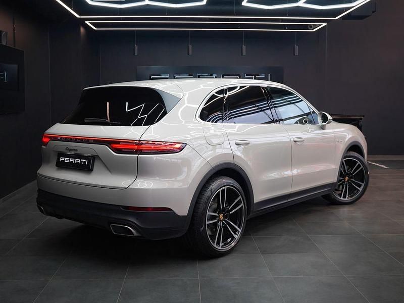 Gebraucht Porsche Cayenne 462 PS (339 kW) 2021 Grau SUV