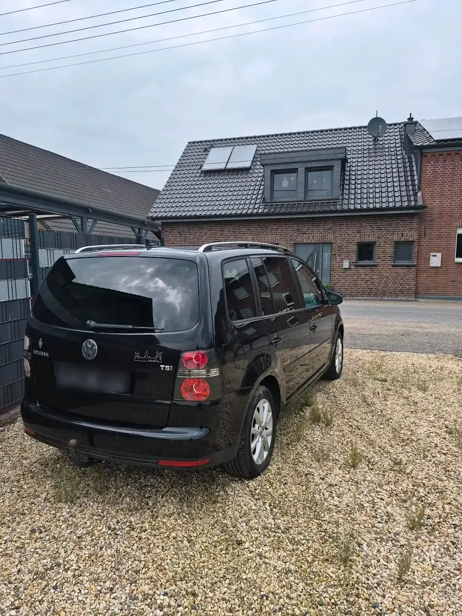 Gebraucht VW Touran 140 PS (102 kW) 2010 Schwarz Van / Kleinbus