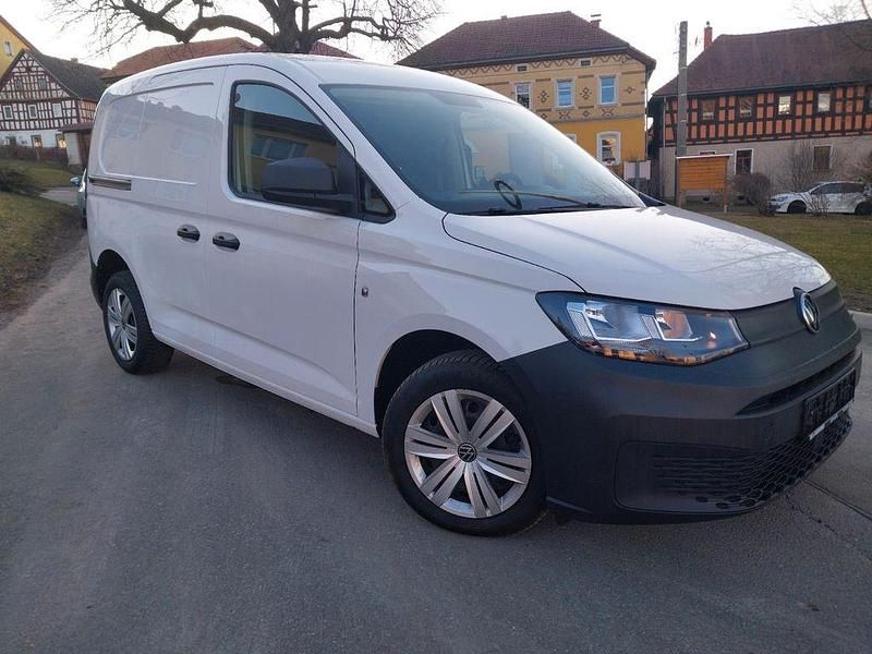 Gebraucht VW Caddy 102 PS (75 kW) 2020 Weiß Van / Kleinbus
