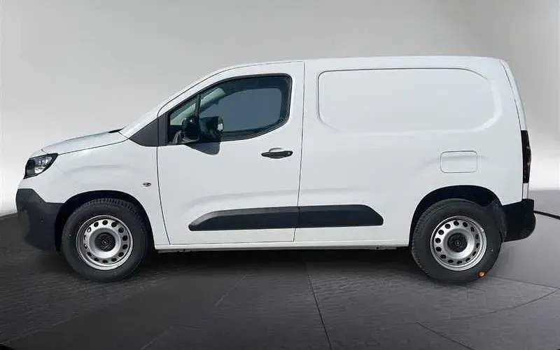 Neu Opel Combo 110 PS (80 kW) 2025 Weiß Van / Kleinbus