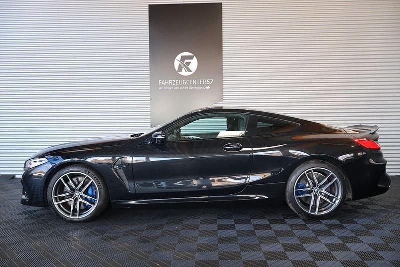 Käytetty BMW M8 Performance 600 HP (441 kW) 2020 Musta Coupe - kaksiovinen