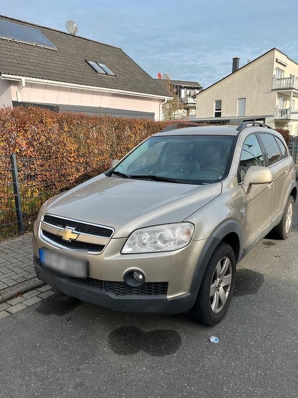 Beige Gebraucht 2009 Chevrolet Captiva SUV | 2.900 € (Guter Preis) - Bild 1/4
