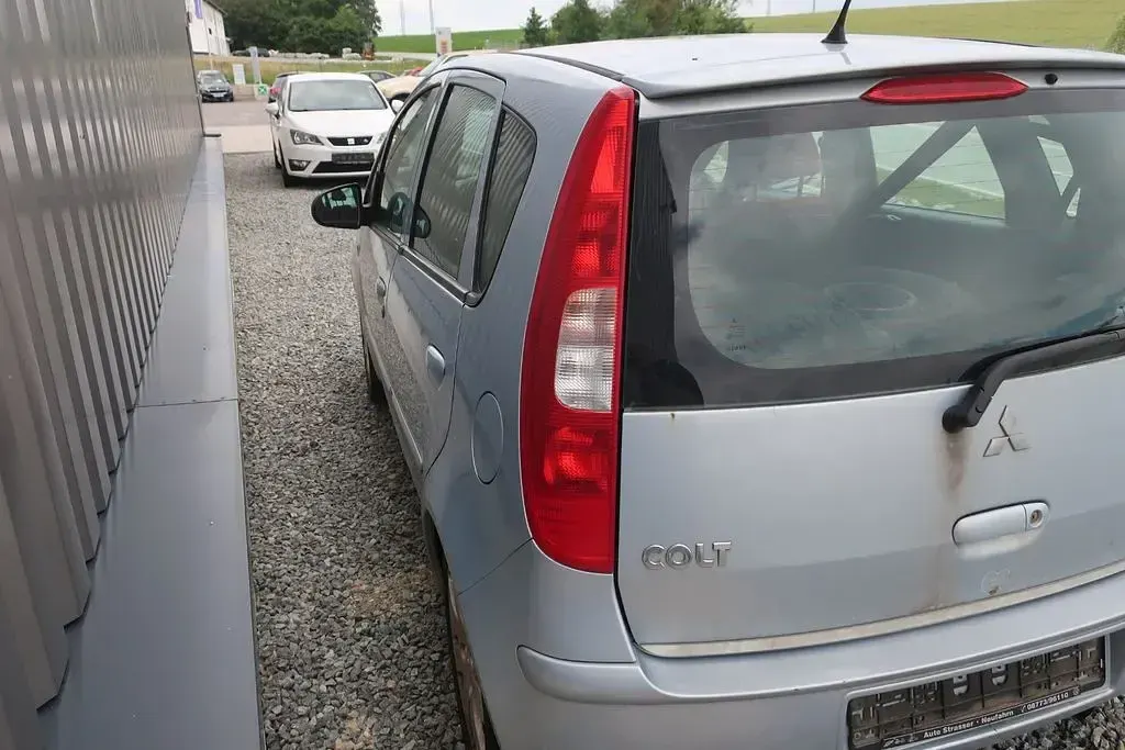 Gebraucht Mitsubishi Colt Instyle 109 PS (80 kW) 2004 Blau Kleinwagen