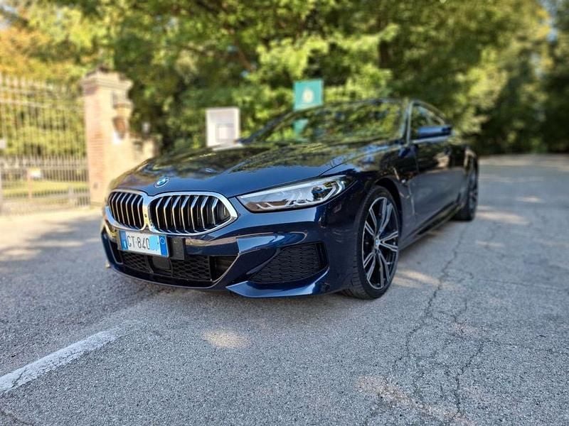 Blau Gebraucht 2022 BMW 840 Performance Coupé | 56.900 € (Etwas zu teuer) - Bild 1/4