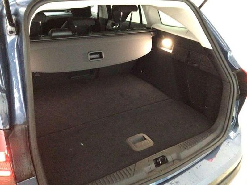 Gebraucht Ford Focus Active X 155 PS (114 kW) 2024 Chromablau metallic Limousine