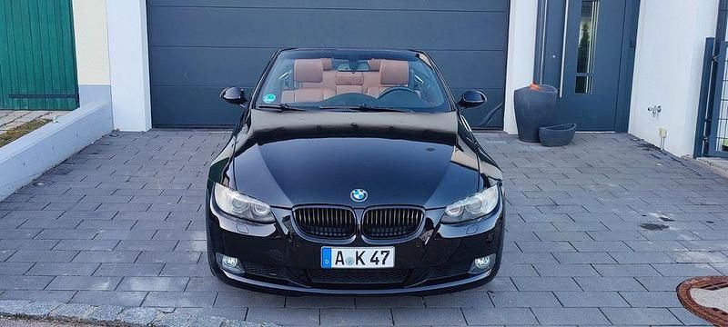 Gebraucht BMW 325 Cabriolet Sport Line 218 PS (160 kW) 2007 Schwarz Cabrio