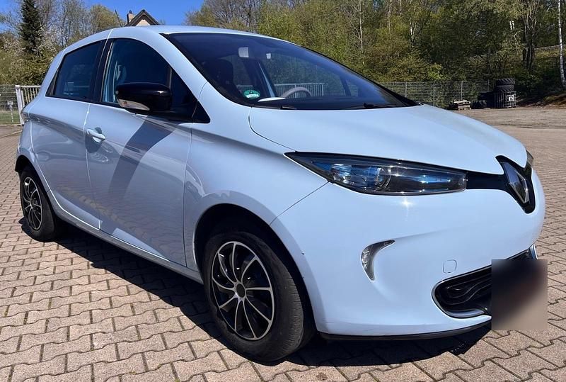 Second-hand Renault Zoe 42 kW (58 CP) 2014 Albastru Hatchback