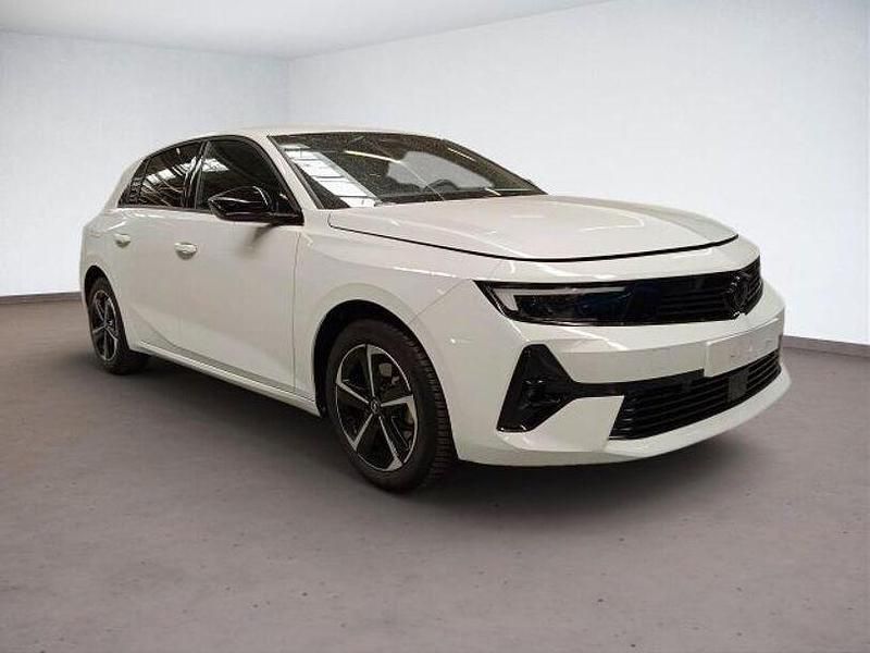 Gebraucht Opel Astra GS Line 131 PS (96 kW) 2024 Weiß Limousine