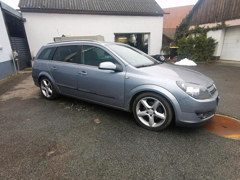 Gebraucht Opel Astra 125 PS (91 kW) 2004 Grau Kombi