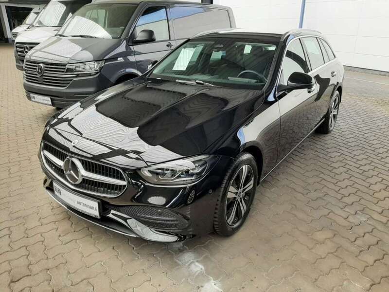 Gebraucht Mercedes C300e 197 PS (144 kW) 2024 Black metallic Kombi