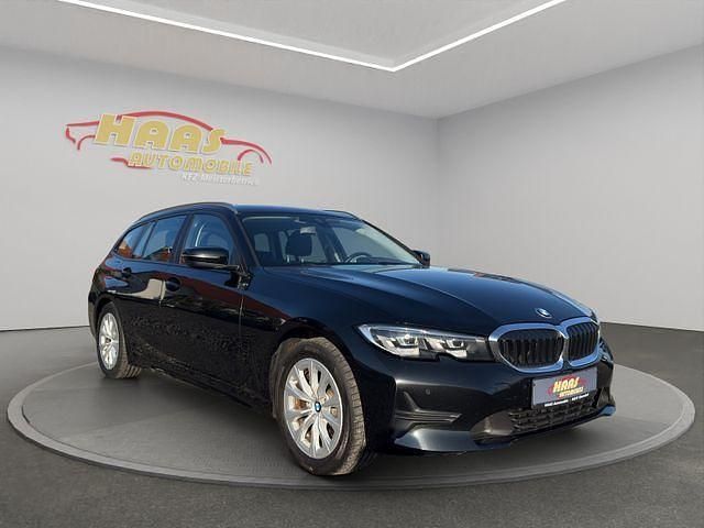 Gebraucht BMW 320 Advantage 184 PS (135 kW) 2021 Schwarz Kombi