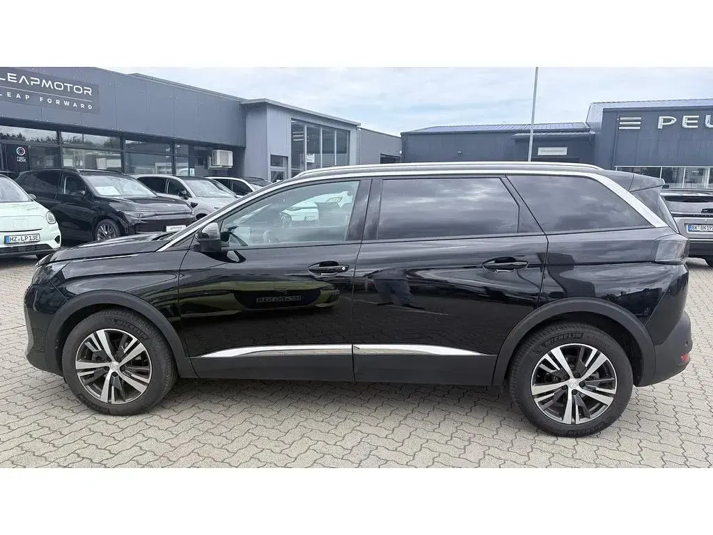 Gebraucht Peugeot 5008 Allure 131 PS (96 kW) 2024 Schwarz SUV