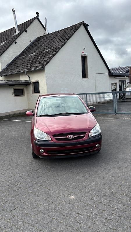 Gebraucht Hyundai Getz 90 PS (66 kW) 2008 Rot Kleinwagen