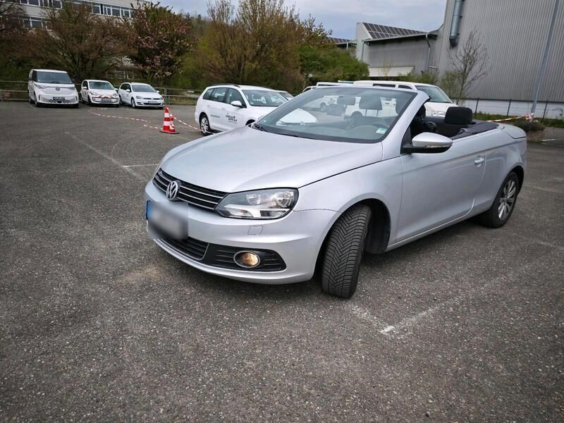 Silber Gebraucht 2012 VW Eos Cabrio | 8.500 € (Fairer Preis) - Bild 1/4
