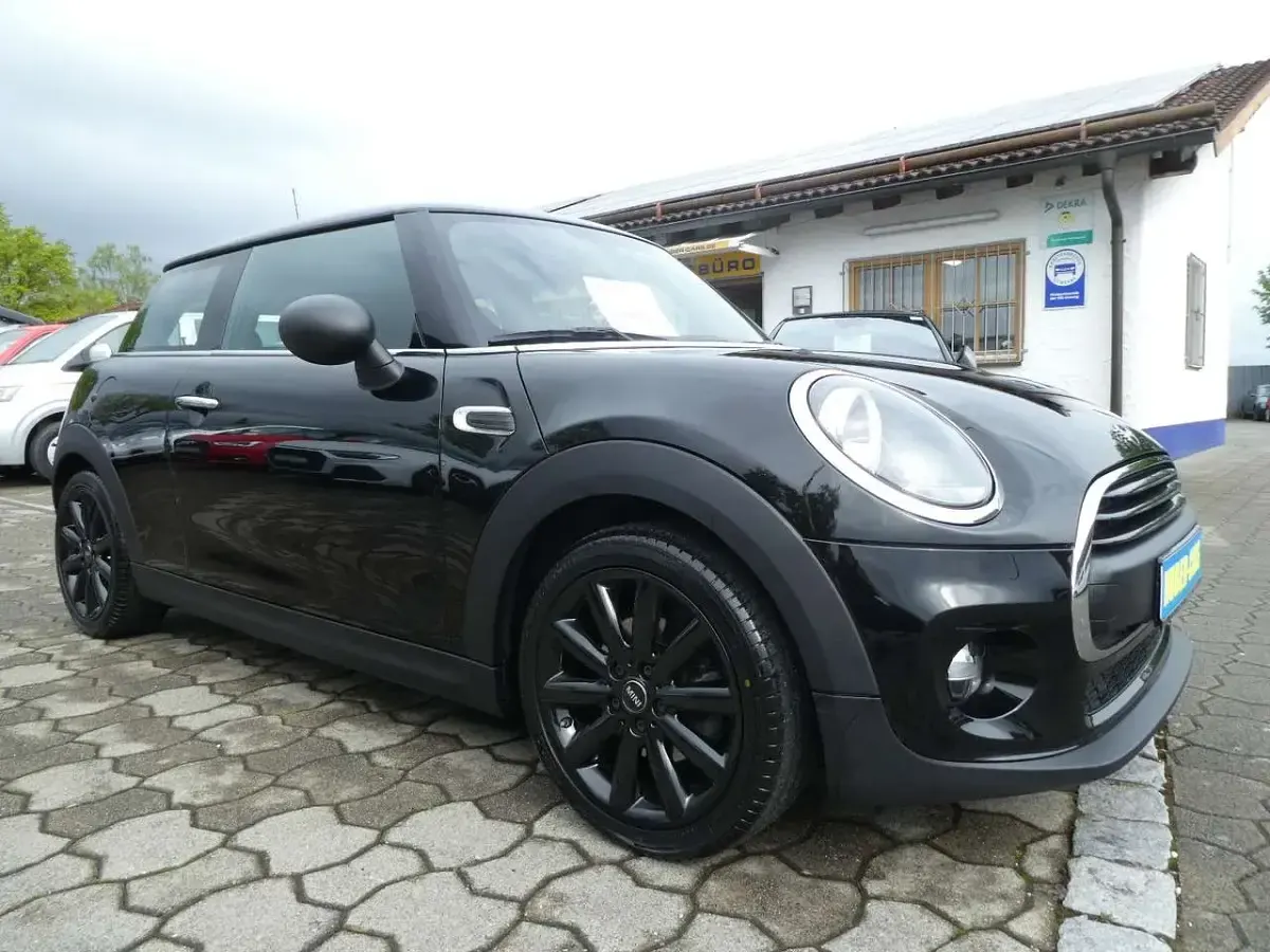 Occasion Mini ONE 102 PK (75 kW) 2018 Zwart Hatchback