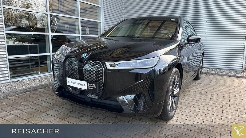 Saphirschwarz metallic Gebraucht 2022 BMW iX Sport Line SUV | 56.990 € (Fairer Preis) - Bild 1/4