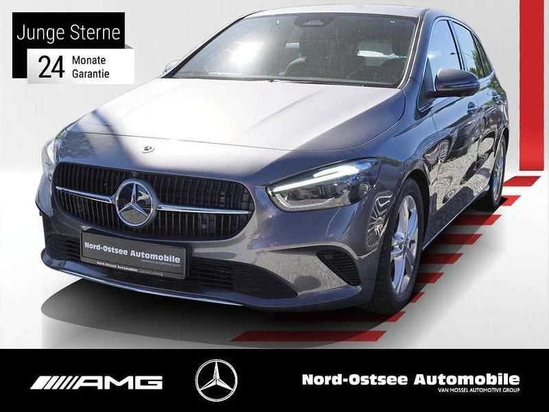 Metalliclack mountaingrau Gebraucht 2024 Mercedes B200 Progressive Van / Kleinbus | 32.490 € (Guter Preis) - Bild 1/4