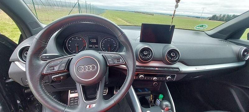 Gebraucht Audi Q2 Sport 150 PS (110 kW) 2019 Schwarz SUV