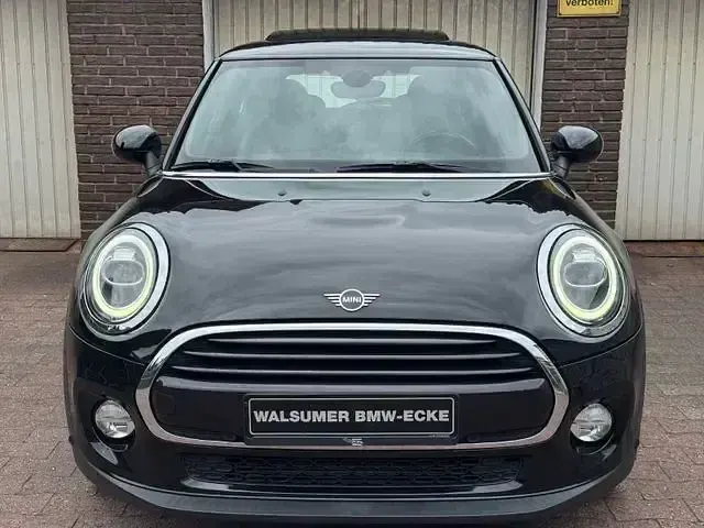 Gebraucht Mini Cooper 136 PS (100 kW) 2019 Schwarz Kleinwagen