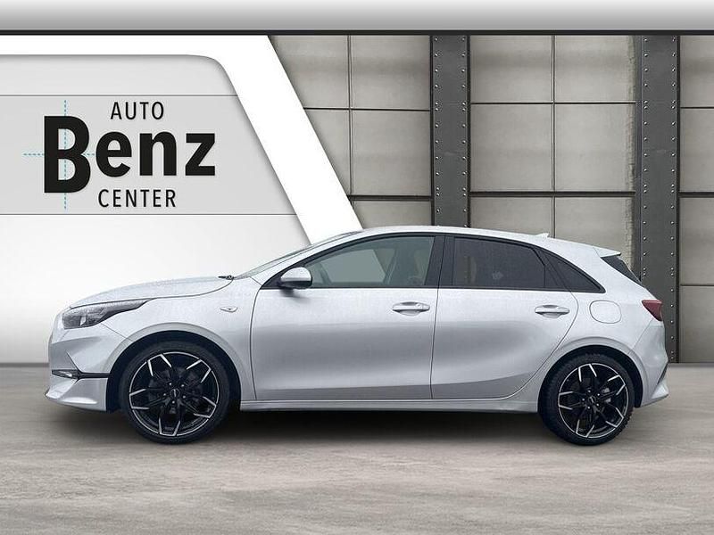 Gebraucht Kia Ceed Active 160 PS (117 kW) 2024 Weiß Kleinwagen