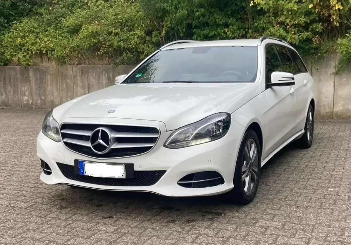 Gebraucht Mercedes E200 Avantgarde 136 PS (100 kW) 2014 Kombi