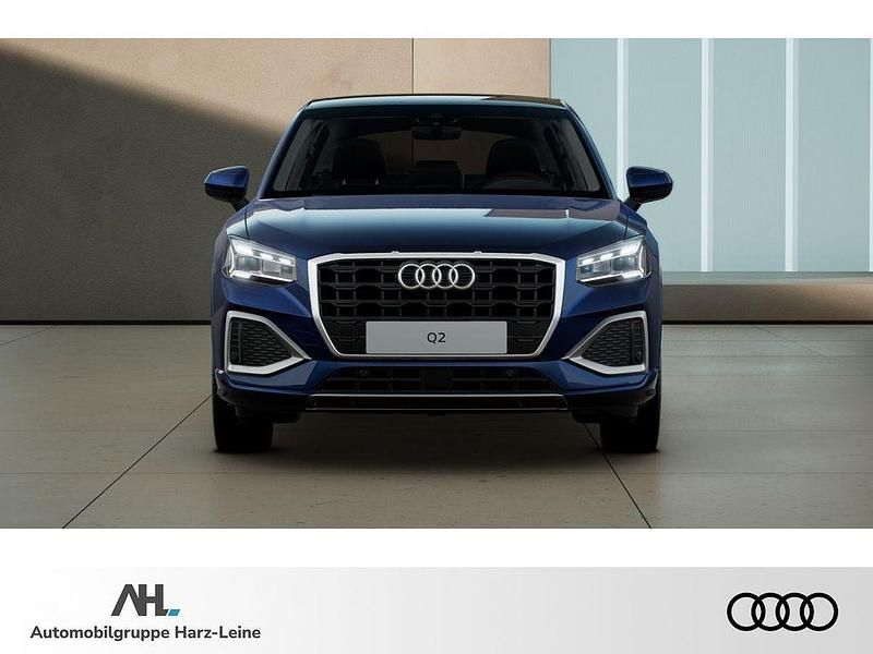 Neu Audi Q2 Advanced Plus 150 PS (110 kW) 2025 Blau SUV