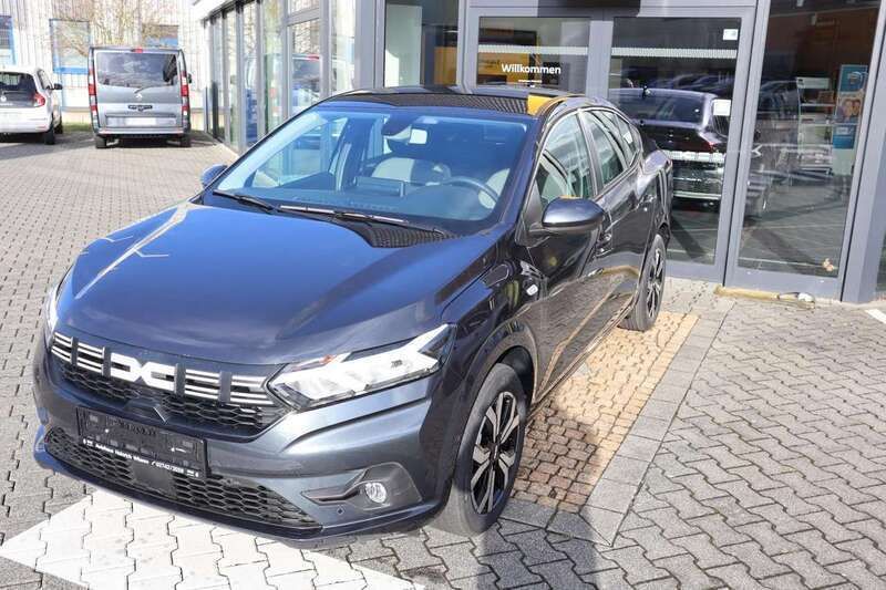 Iron blaumetallic Neu 2024 Dacia Logan Limousine | 16.990 € (Superpreis) - Bild 1/4