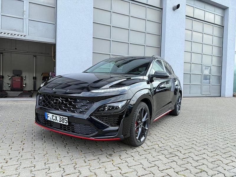 Schwarz Gebraucht 2023 Hyundai Kona N Performance SUV | 31.950 € (Etwas zu teuer) - Bild 1/4