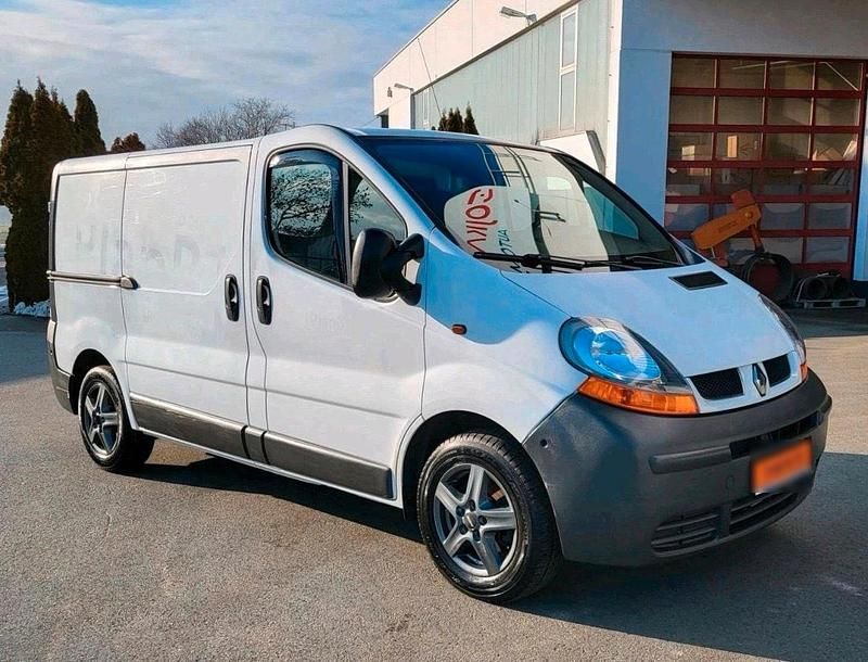 Second-hand Renault Trafic 101 CP (74 kW) 2007 Monovolum