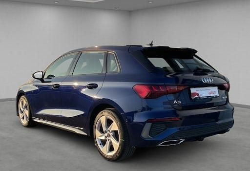Gebraucht Audi A3 S-Line 116 PS (85 kW) 2023 Blau Limousine