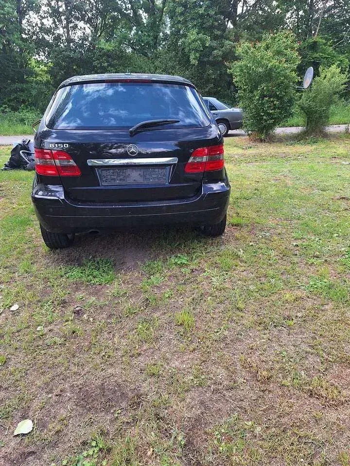 Gebraucht Mercedes B150 101 PS (74 kW) 2007 Schwarz Van / Kleinbus