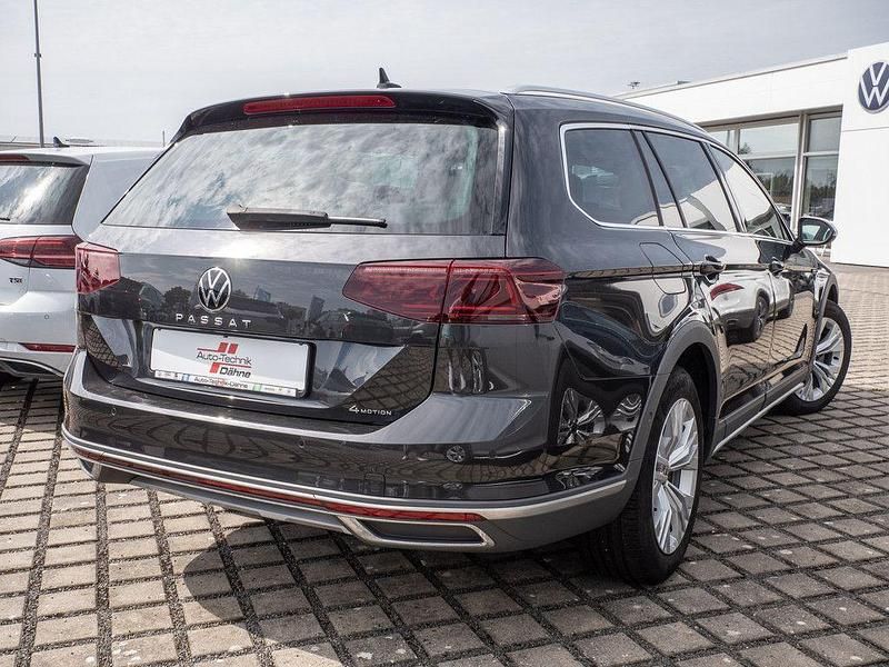 Gebraucht VW Passat Alltrack 200 PS (147 kW) 2023 Mangangrau Kombi