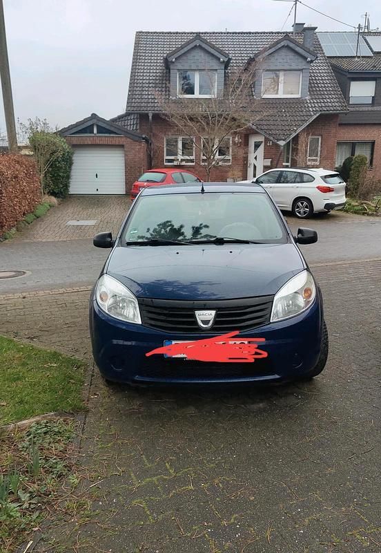 Gebraucht Dacia Sandero 75 PS (55 kW) 2009 Blau Limousine