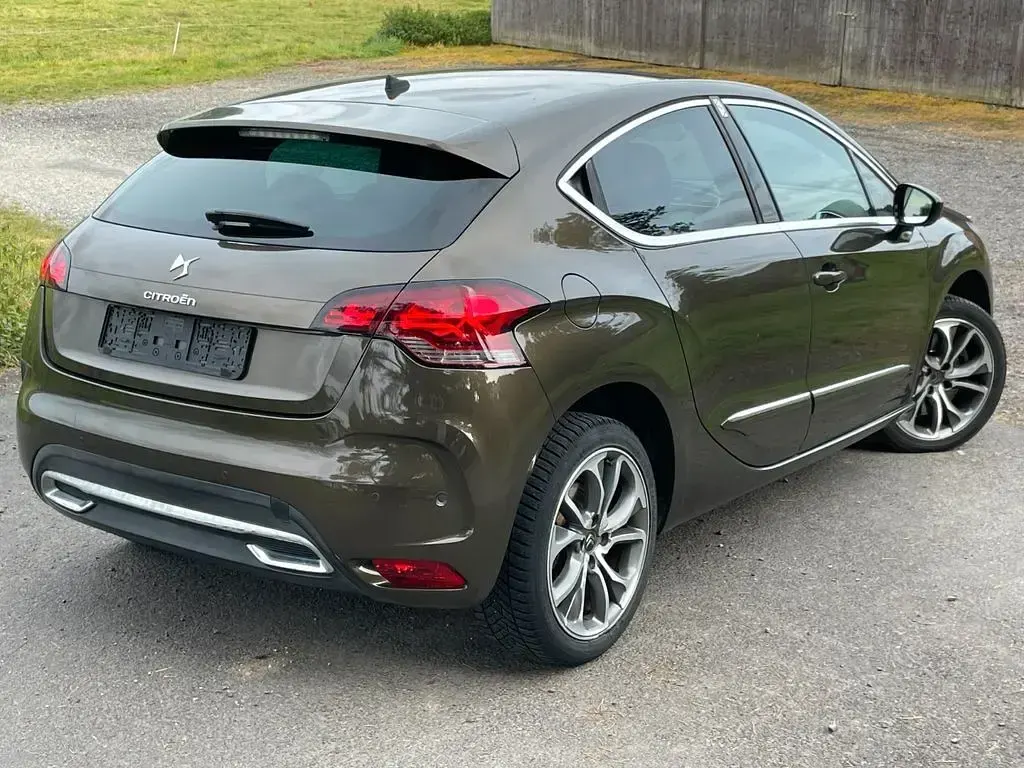 Gebraucht Citroën DS4 Sport Chic 200 PS (147 kW) 2011 Braun Kleinwagen