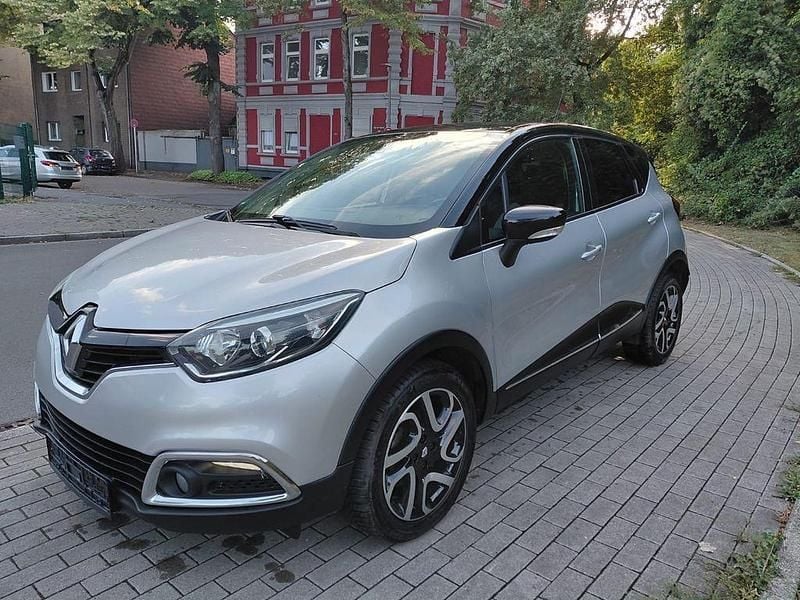 Schwarz Gebraucht 2015 Renault Captur Luxe SUV | 5.499 € (Guter Preis) - Bild 1/4
