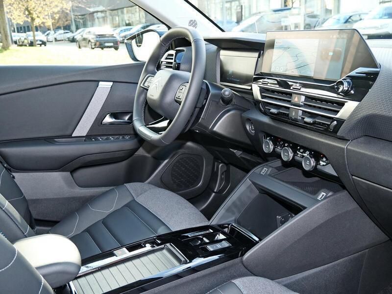 Gebraucht Citroën e-C4 114 kW (156 PS) 2024 Okenitweiß Limousine