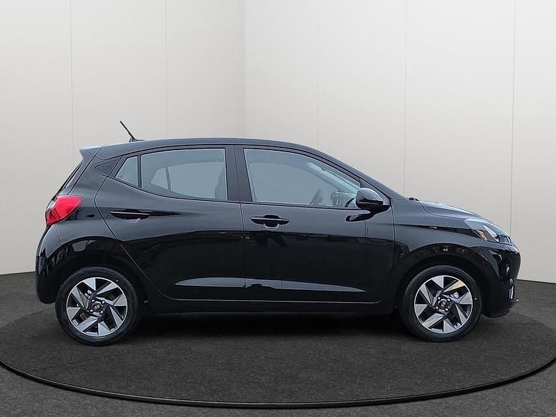 Gebraucht Hyundai i10 Trend 79 PS (58 kW) 2024 Grau Kleinwagen